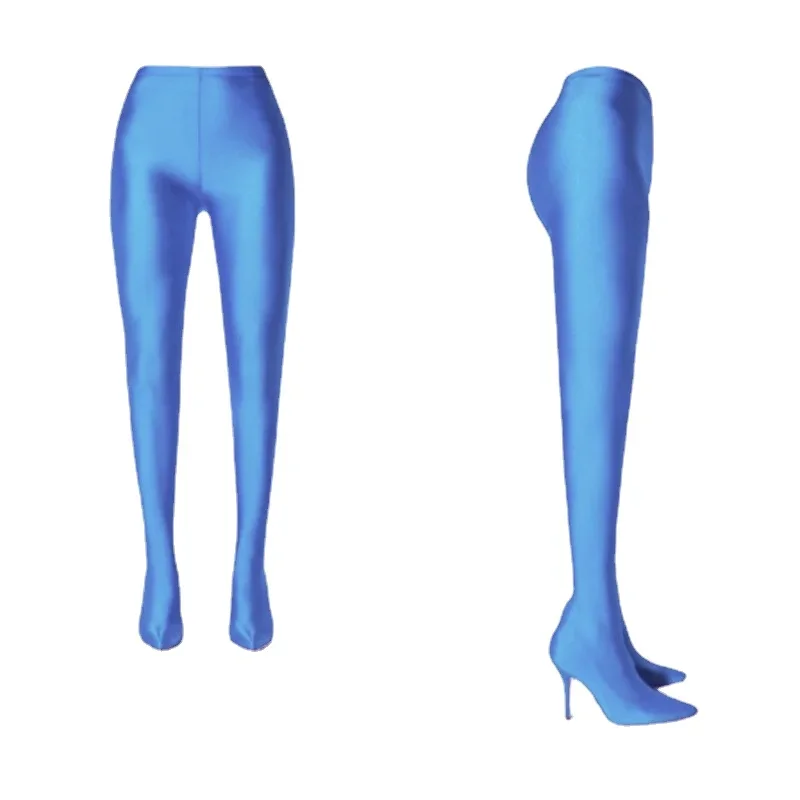 Pantaloni e Stivali in Tessuto - Winter Cloth recensione e prezzo