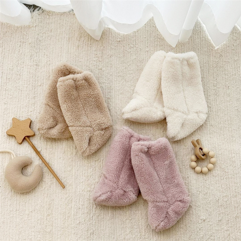 Caldi calzini invernali per ba - Winter Clothing Baby recensione e prezzo